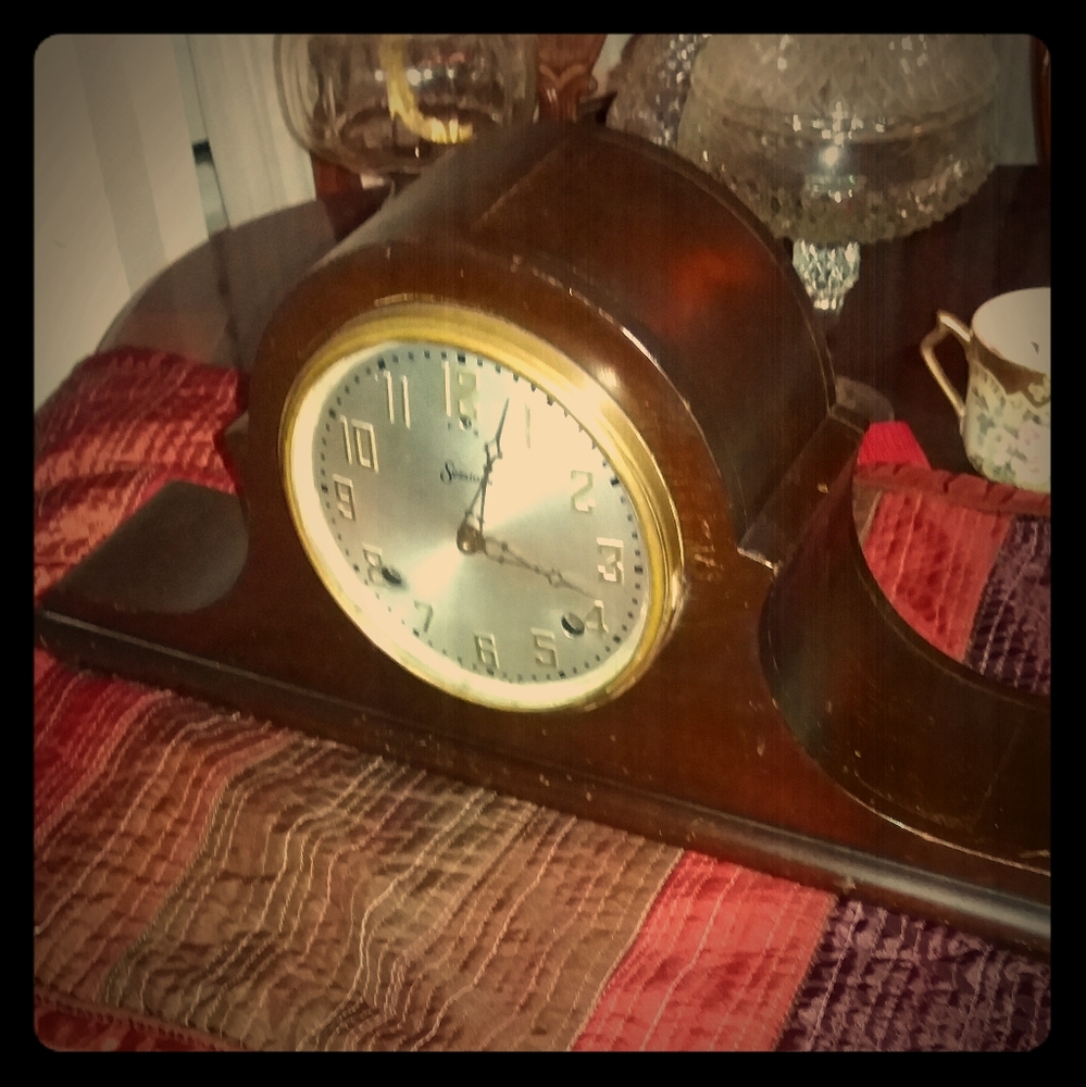 Beautiful antique clock look a reasonable my clock is when you see others